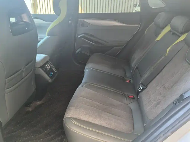 BYD Song L EV — Фото автомобиля 11