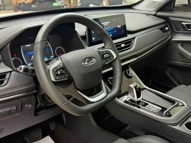 Chery Tiggo 8 — Фото автомобиля 7