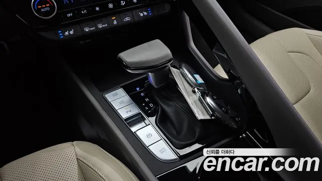 Hyundai Avante CN7 — Фото автомобиля 12