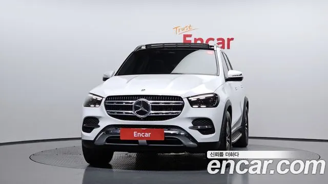 Mercedes-Benz GLE-Class — Фото автомобиля 3