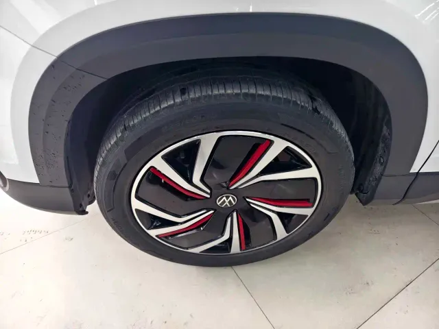 Volkswagen Tharu — Фото автомобиля 12