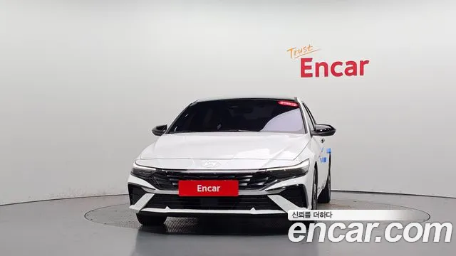 Hyundai Avante CN7 — Фото автомобиля 3