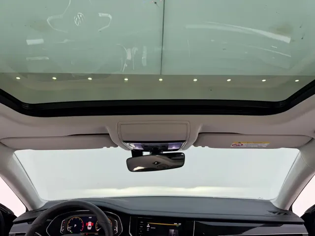 Volkswagen Passat — Фото автомобиля 11