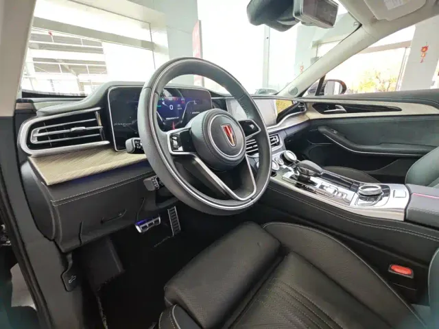 Hongqi H9 — Фото автомобиля 7