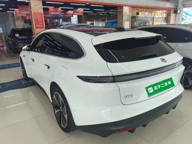 Nio ET5 Touring — Фото автомобиля 4