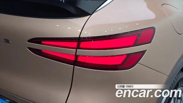 Genesis GV60 — Фото автомобиля 8