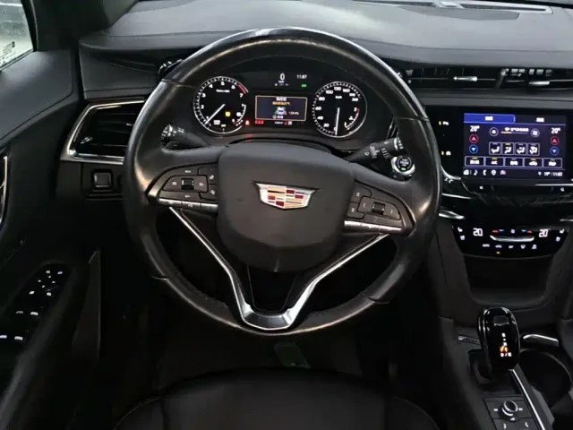 Cadillac XT6 — Фото автомобиля 10