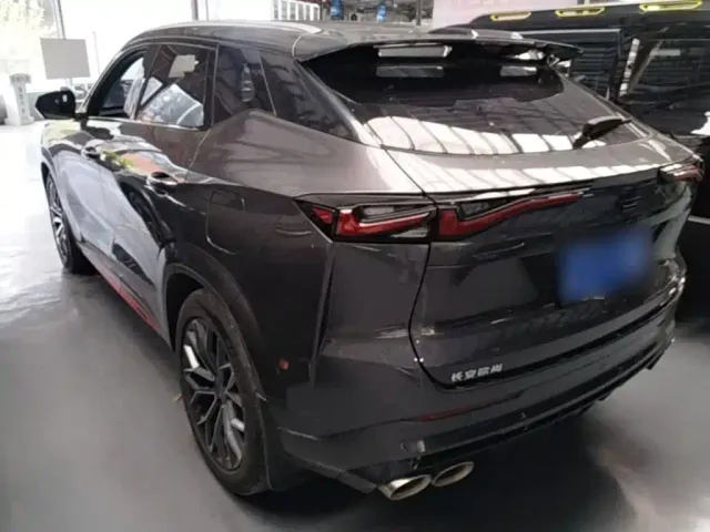 Changan Z6 — Фото автомобиля 4