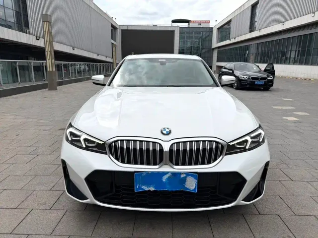 BMW 3 Series — Фото автомобиля 2