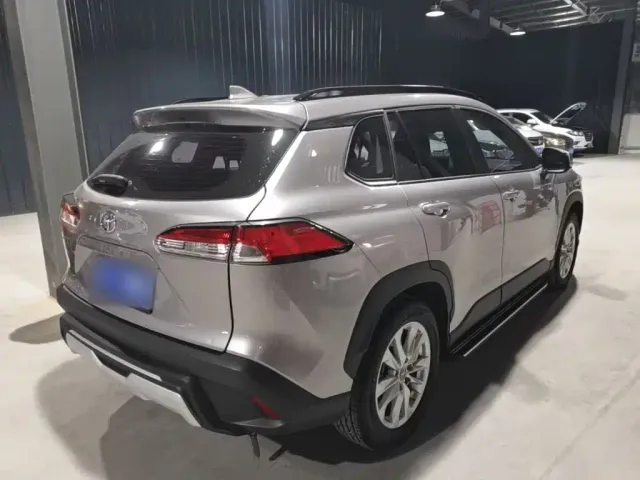 Toyota Corolla Cross — Фото автомобиля 6