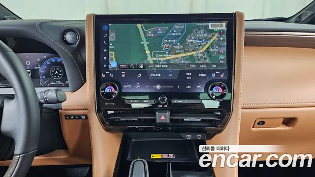 Toyota Alphard — Фото автомобиля 12