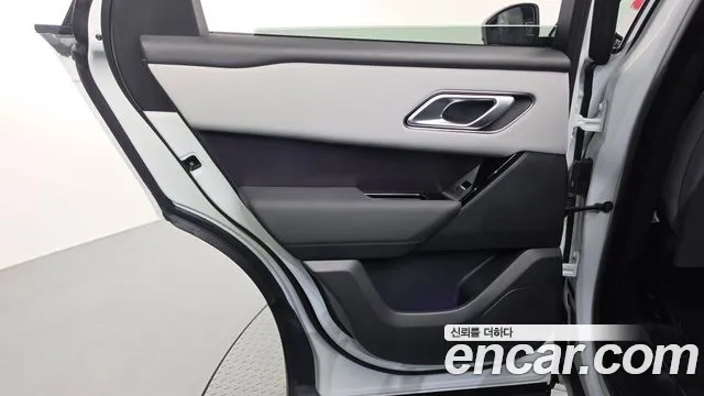 Land Rover Range Rover Velar — Фото автомобиля 25