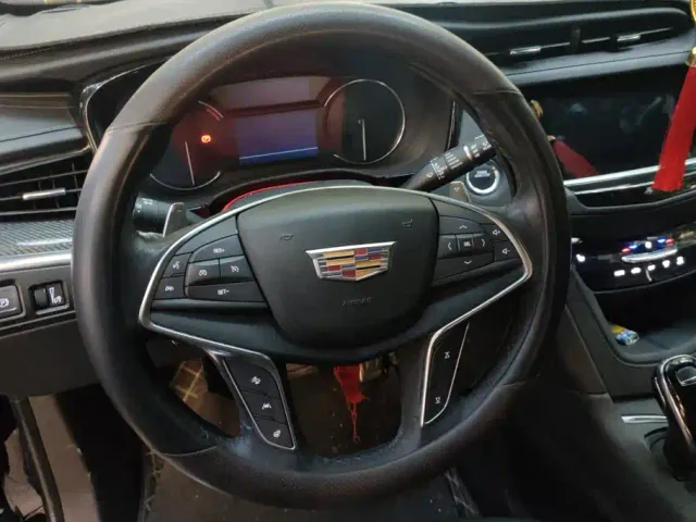 Cadillac XT5 — Фото автомобиля 15