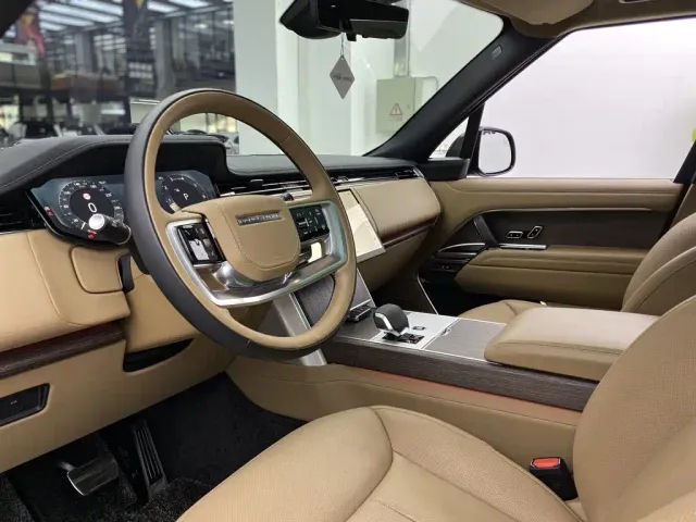 Land Rover Range Rover — Фото автомобиля 28
