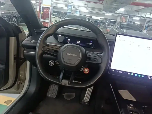 Xiaomi SU7 — Фото автомобиля 10