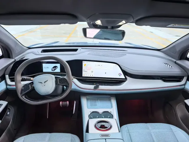Hongqi Tian Gong 08 — Фото автомобиля 6