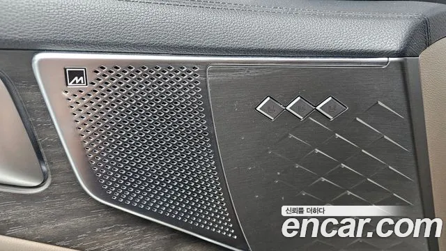 Kia K8 K8 Hybrid — Фото автомобиля 24