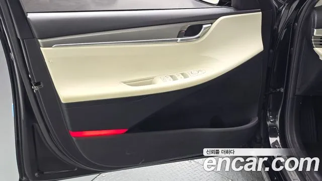 Hyundai Grandeur Grandeur (New) Hybrid — Фото автомобиля 13