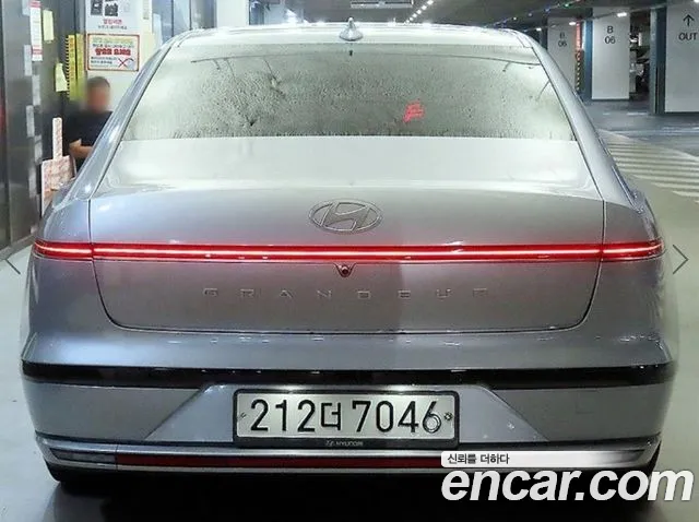 Hyundai Grandeur GN7 — Фото автомобиля 5