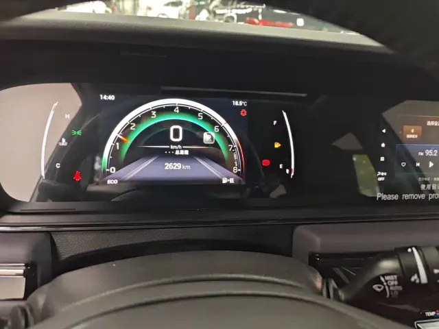 GAC Trumpchi M6 — Фото автомобиля 11