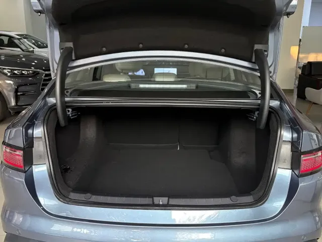 BYD Seal 05 DM-i — Фото автомобиля 13