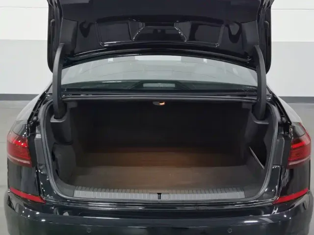 Volkswagen Passat — Фото автомобиля 16