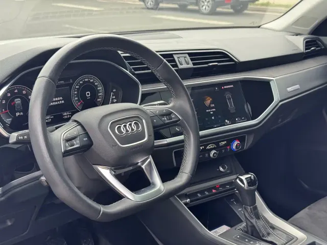 Audi Q3 — Фото автомобиля 16