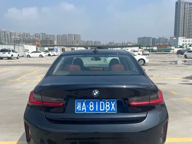 BMW 3 Series — Фото автомобиля 9