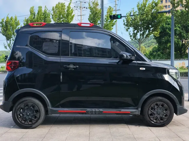 Wuling Hongguang Mini EV — Фото автомобиля 7