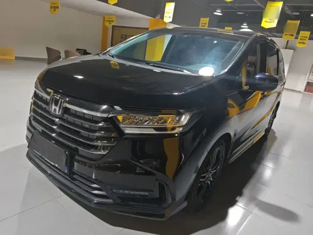 Фотография автомобиля — Honda Odyssey