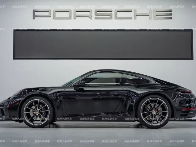 Porsche 911 — Фото автомобиля 8