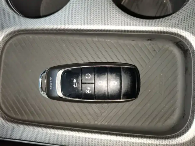 GAC Aion Y — Фото автомобиля 8