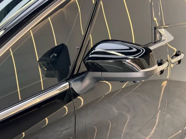 Toyota Vellfire — Фото автомобиля 6