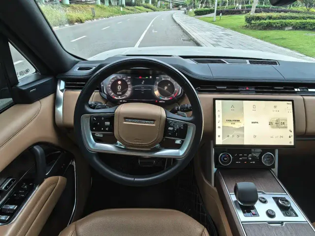 Land Rover Range Rover — Фото автомобиля 5