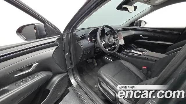 Hyundai Tucson Tucson (NX4) Дизель 2.0 2WD — Фото автомобиля 2