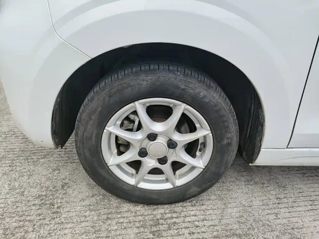 Roewe Clever — Фото автомобиля 22