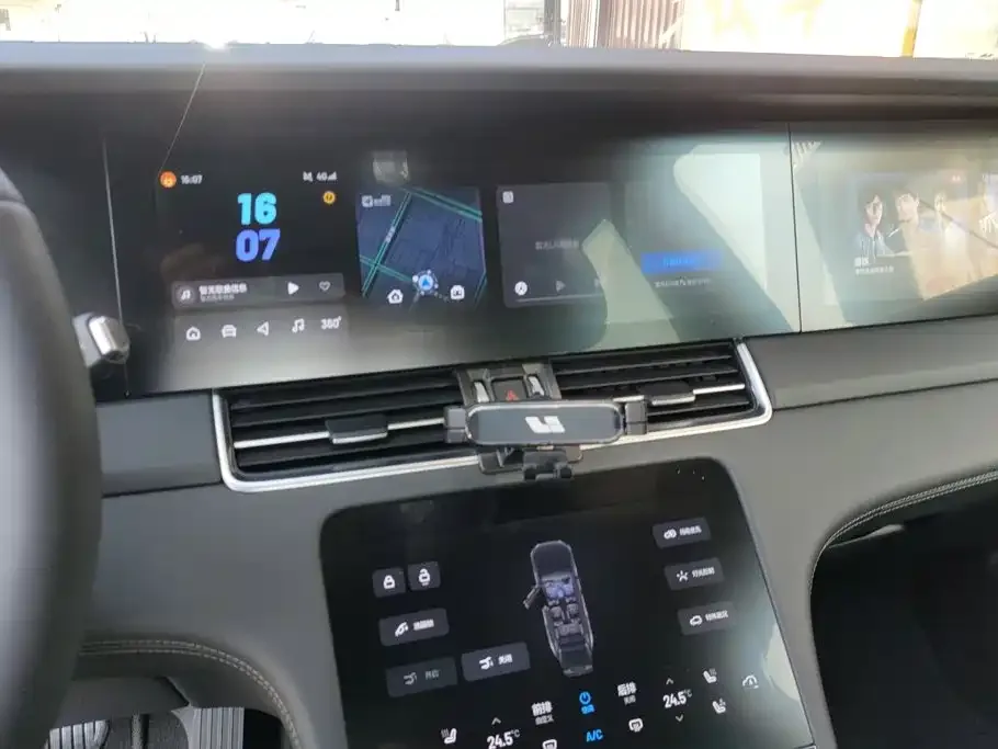 Li Auto Li ONE 2021 Extended Range 6-Seater — Фото автомобиля 13