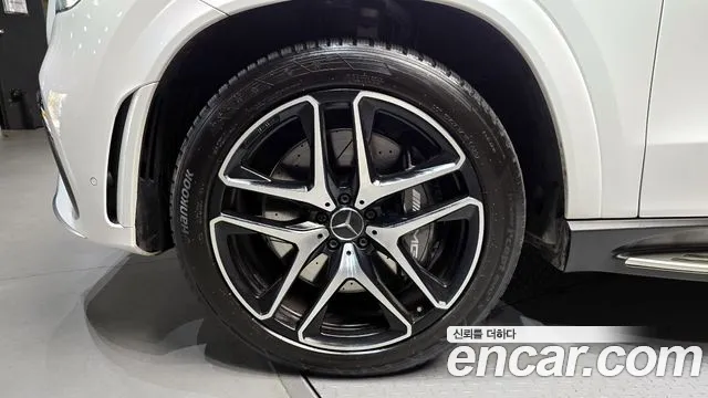 Mercedes-Benz GLE-Class — Фото автомобиля 5