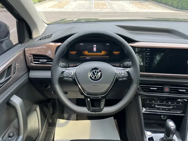 Volkswagen Tharu — Фото автомобиля 22