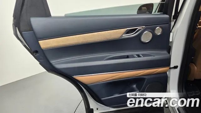 Genesis GV80 — Фото автомобиля 14