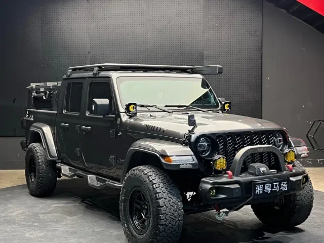 Jeep Gladiator — Фото автомобиля 2