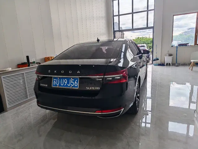 Skoda Superb — Фото автомобиля 4