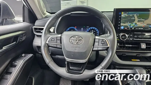 Toyota Highlander — Фото автомобиля 13