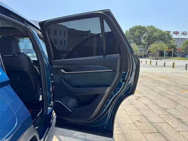 Geely Xingyue L — Фото автомобиля 20