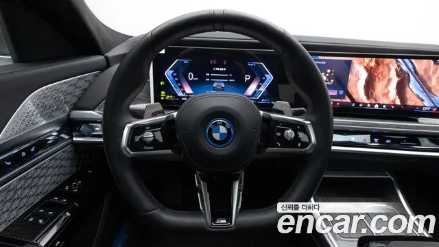 BMW 7-Series — Фото автомобиля 12