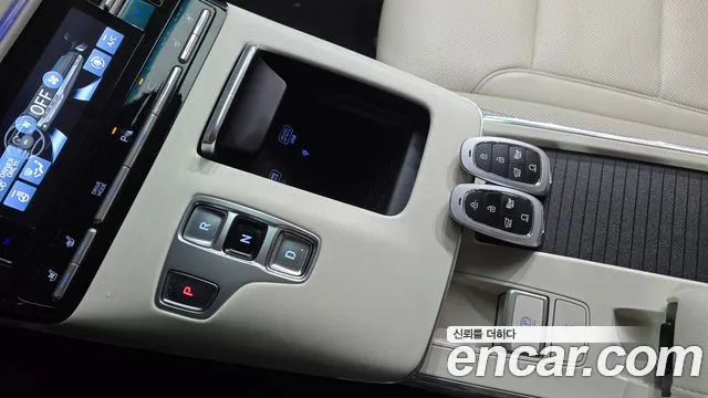 Hyundai Grandeur (New) Hybrid — Фото автомобиля 9
