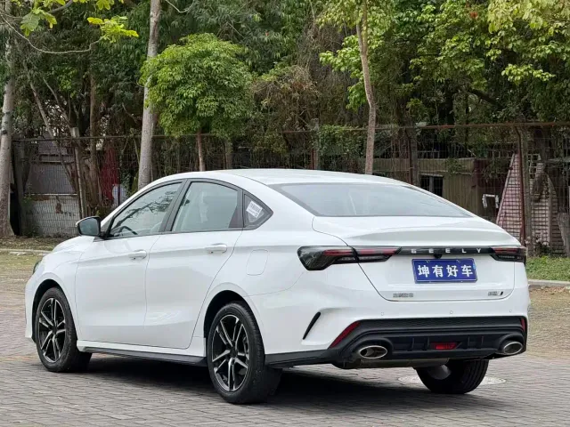 Geely Binrui — Фото автомобиля 4