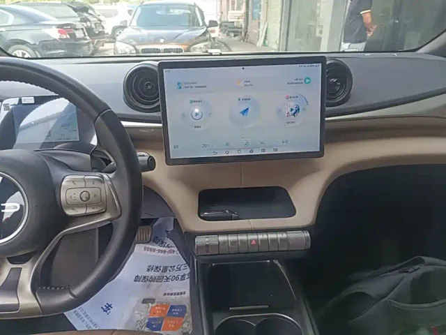 BYD Dolphin — Фото автомобиля 12