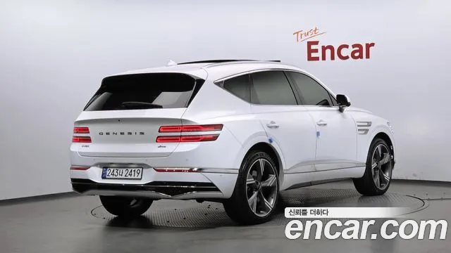 Genesis GV80 — Фото автомобиля 2