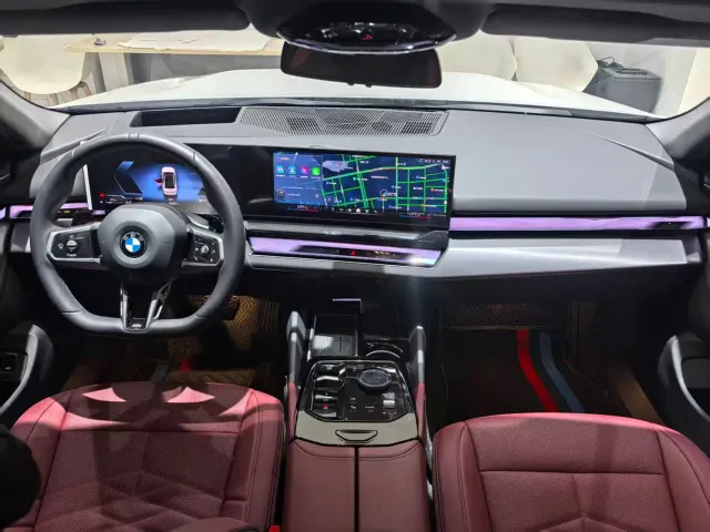 BMW 5 Series — Фото автомобиля 4